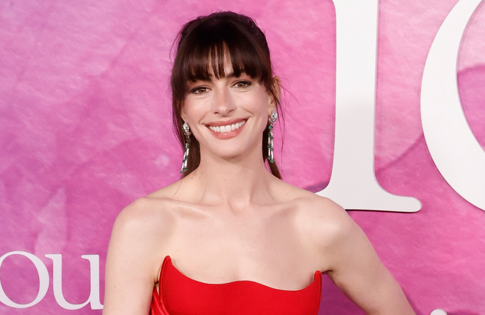 Anne Hathaway célèbre 5 ans de sobriété
