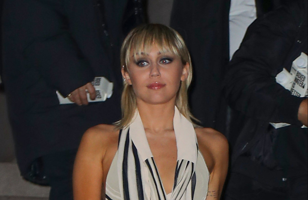 Miley Cyrus ne sait pas si elle veut être mère un jour : "Mes fans sont un peu comme mes enfants"