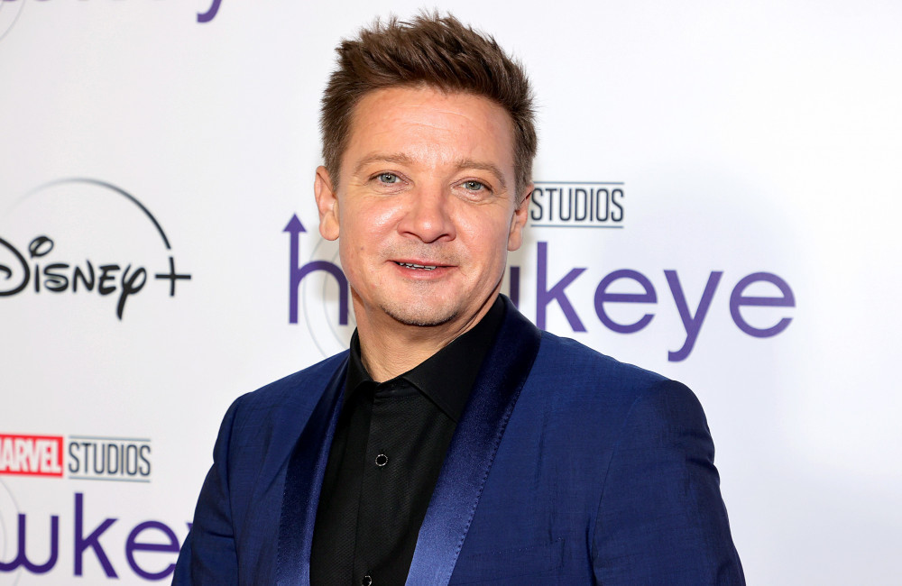 Jeremy Renner révèle avoir senti son crâne se fissurer durant son accident