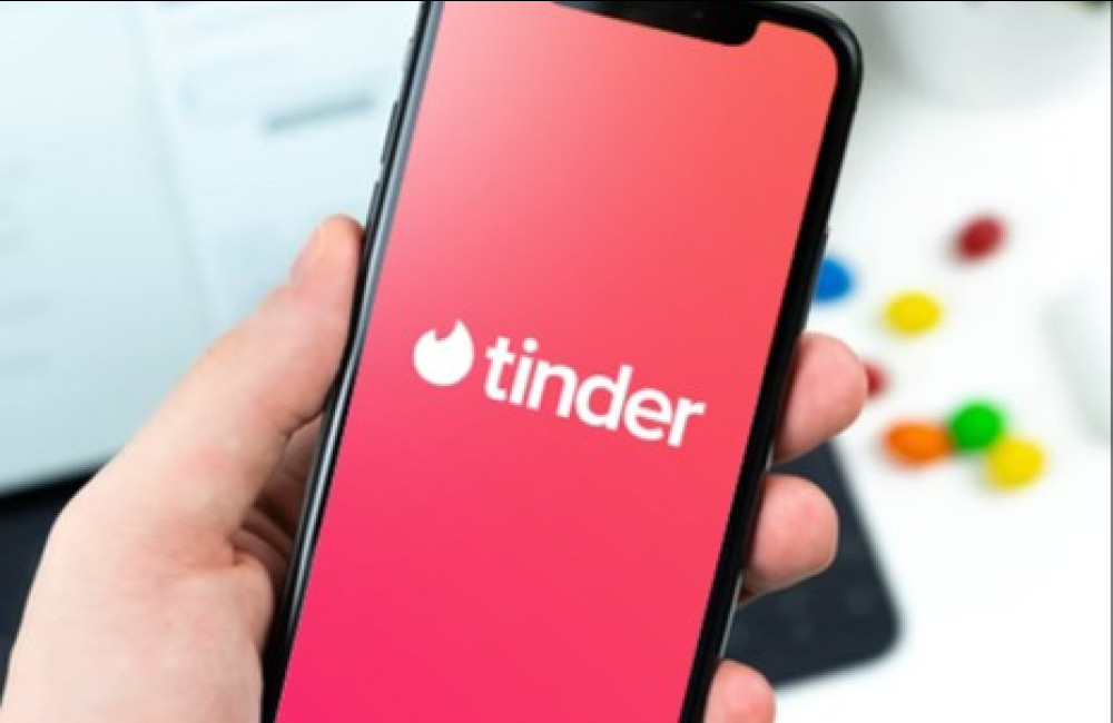 Tinder va lancer un jeu basé sur l'IA