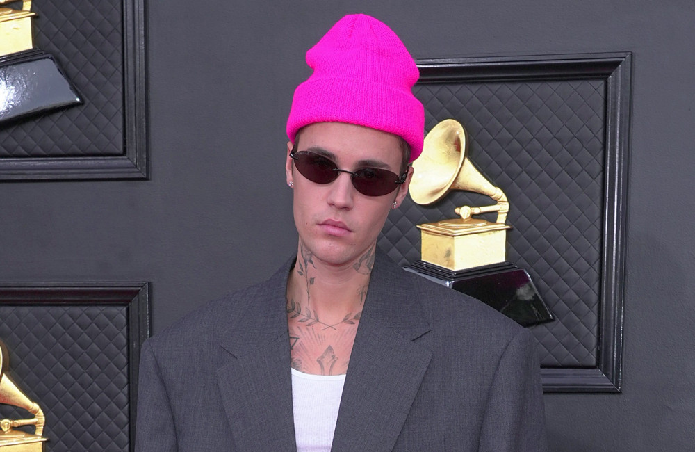 Justin Bieber répond aux inquiétudes sur sa santé mentale : "Je sais que je suis brisé"