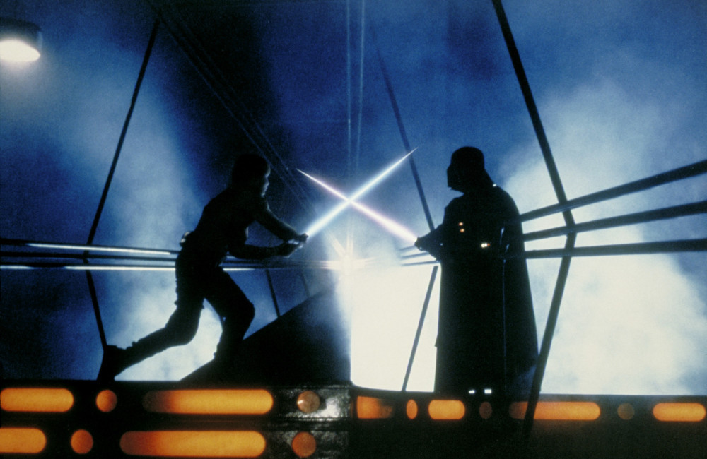 Le sabre laser de Dark Vador pourrait atteindre jusqu'à 3 millions de dollars lors d'une vente aux enchères