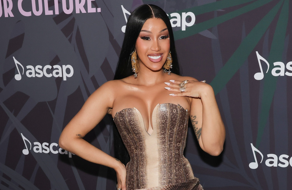 Cardi B acquittée à son procès pour agression