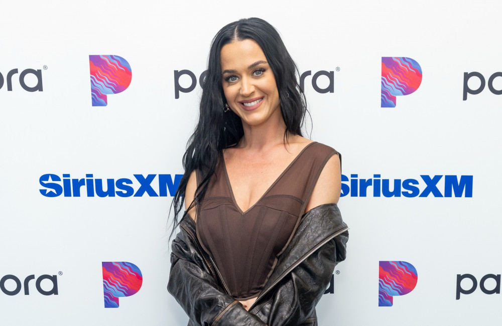 Katy Perry aime une publication moqueuse sur sa relation avec Justin Trudeau