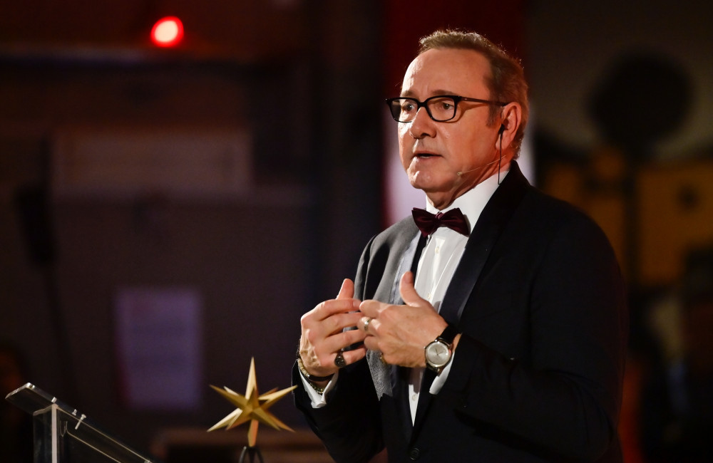Kevin Spacey met les choses au clair sur sa situation financière : "Ce serait malhonnête de dire que je suis sans domicile…."