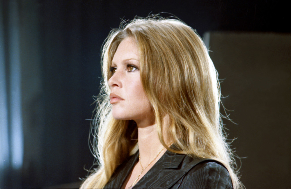 Brigitte Bardot révèle avoir tenté de mettre fin à ses jours : “J’ai été sauvée par miracle”