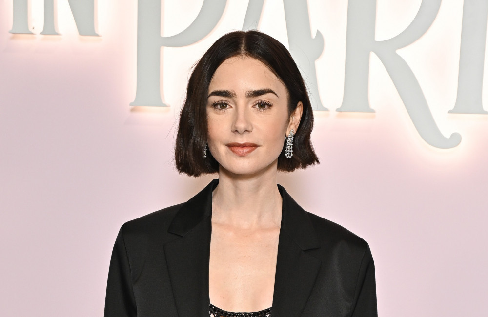 Emily in Paris : Lily Collins raconte le tournage éprouvant de la nouvelle saison