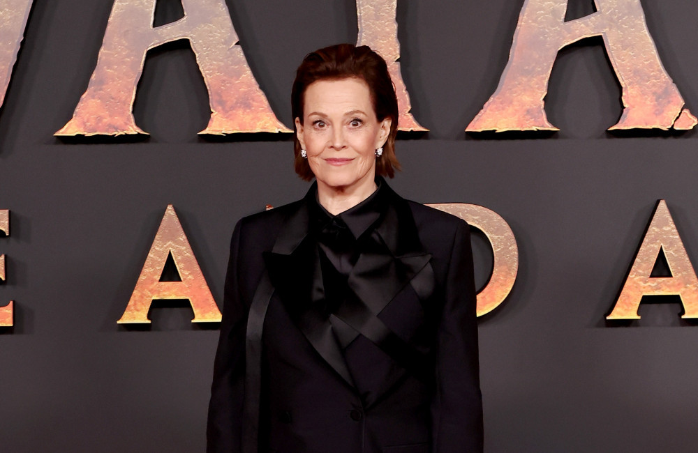 Avatar : Sigourney Weaver a répondu aux inquiétudes sur son baiser avec Jack Champion