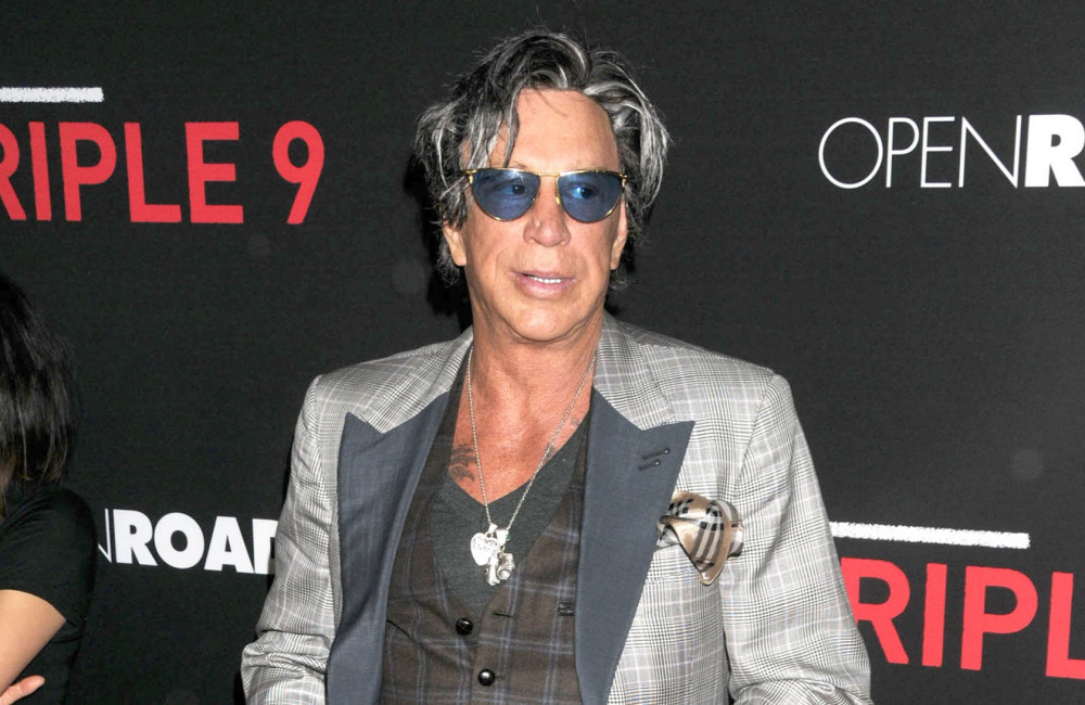 L'acteur Mickey Rourke risque d'être expulsé de son logement et fait appel aux dons
