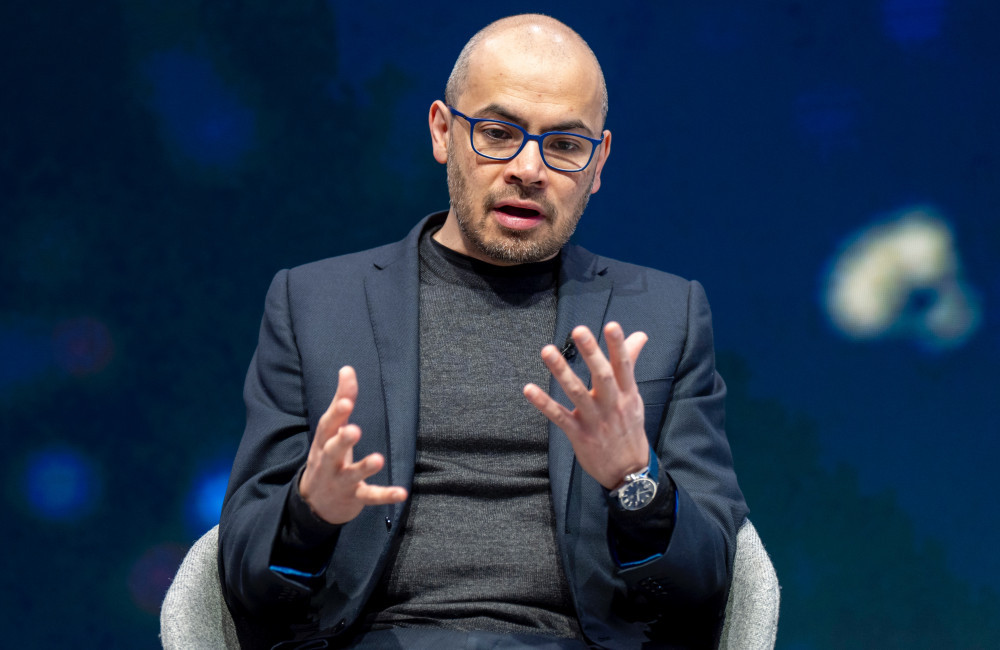 Le PDG de DeepMind admet que l'IA  survivra et prospérera