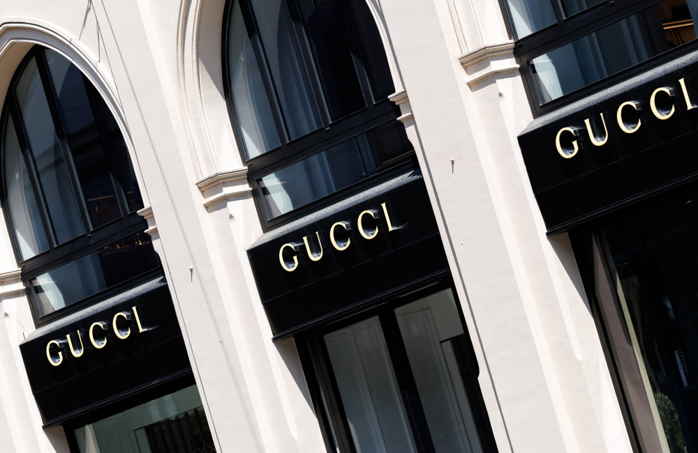 Gucci a été critiqué pour avoir utilisé des images IA afin de promouvoir son défilé à la Fashion Week de Milan