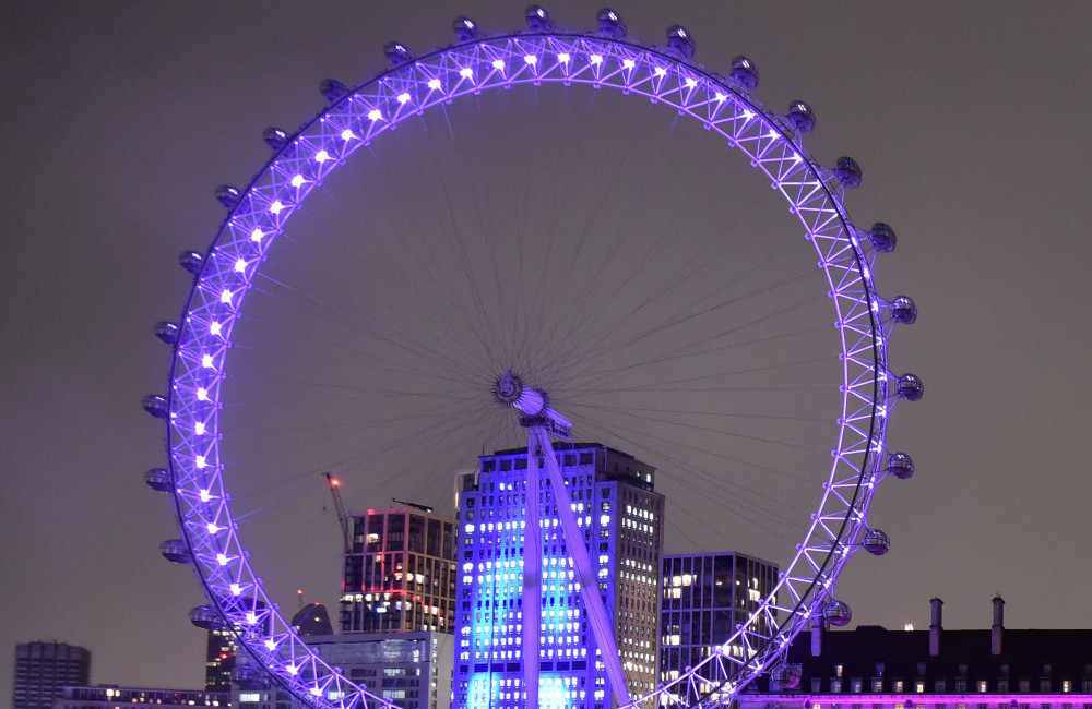 Le gouvernement impose un plan stricte pour les jeunes sur les réseaux sociaux