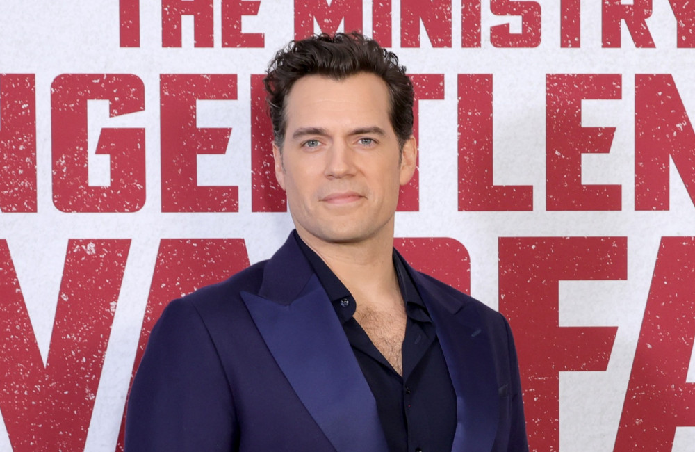 Henry Cavill pourrait-il incarner James Bond ? L’acteur répond