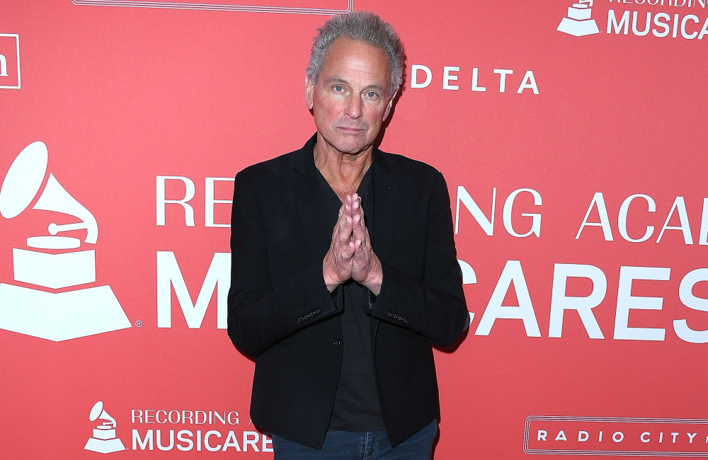 Le musicien Lindsey Buckingham (Fleetwood Mac) a été agressé en pleine rue