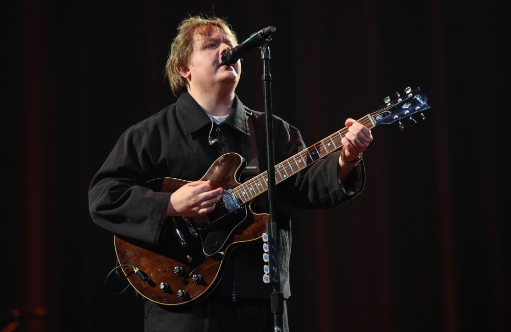 Coupe du Monde : le chanteur Lewis Capaldi a déboursé une somme astronomique pour des supporters anglais