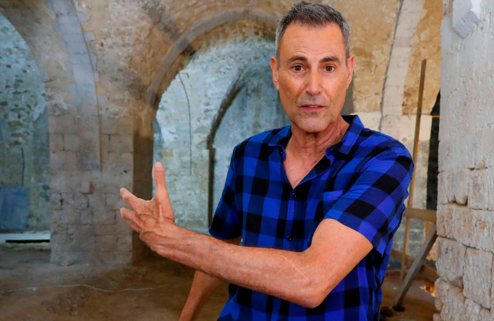 Uri Geller pense pouvoir cloner Donald Trump