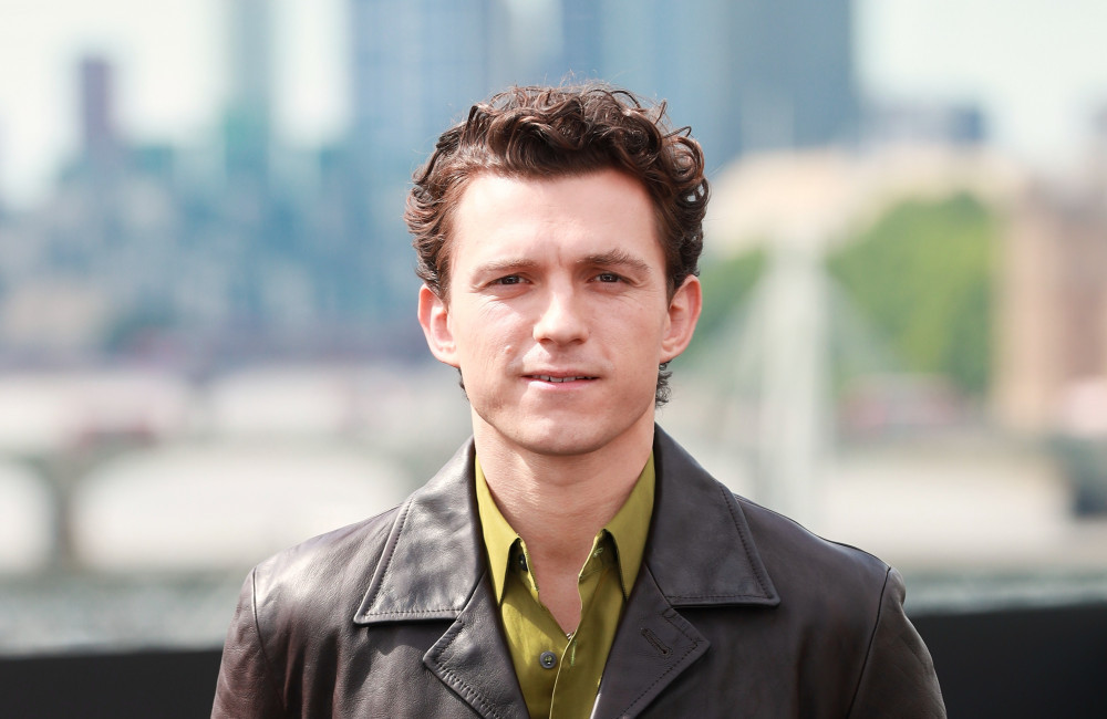 L’Odyssée : Tom Holland défend Christopher Nolan face aux critiques