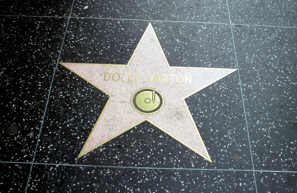 L'étoile de Dolly Parton sur le Hollywood Walk of Fame a été vandalisée