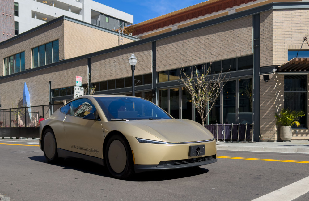 Les Cybercabs de Tesla ont besoin d'un coup de pouce s'ils calent sur la route