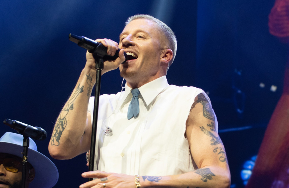 Après son renvoi de la tournée d'Ed Sheeran, Macklemore annonce sa propre tournée 'Free Palestine'